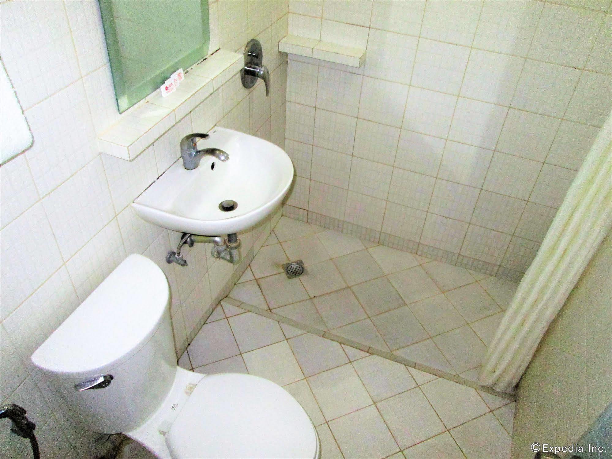 Winmin Transient Inn Cagayan de Oro Esterno foto