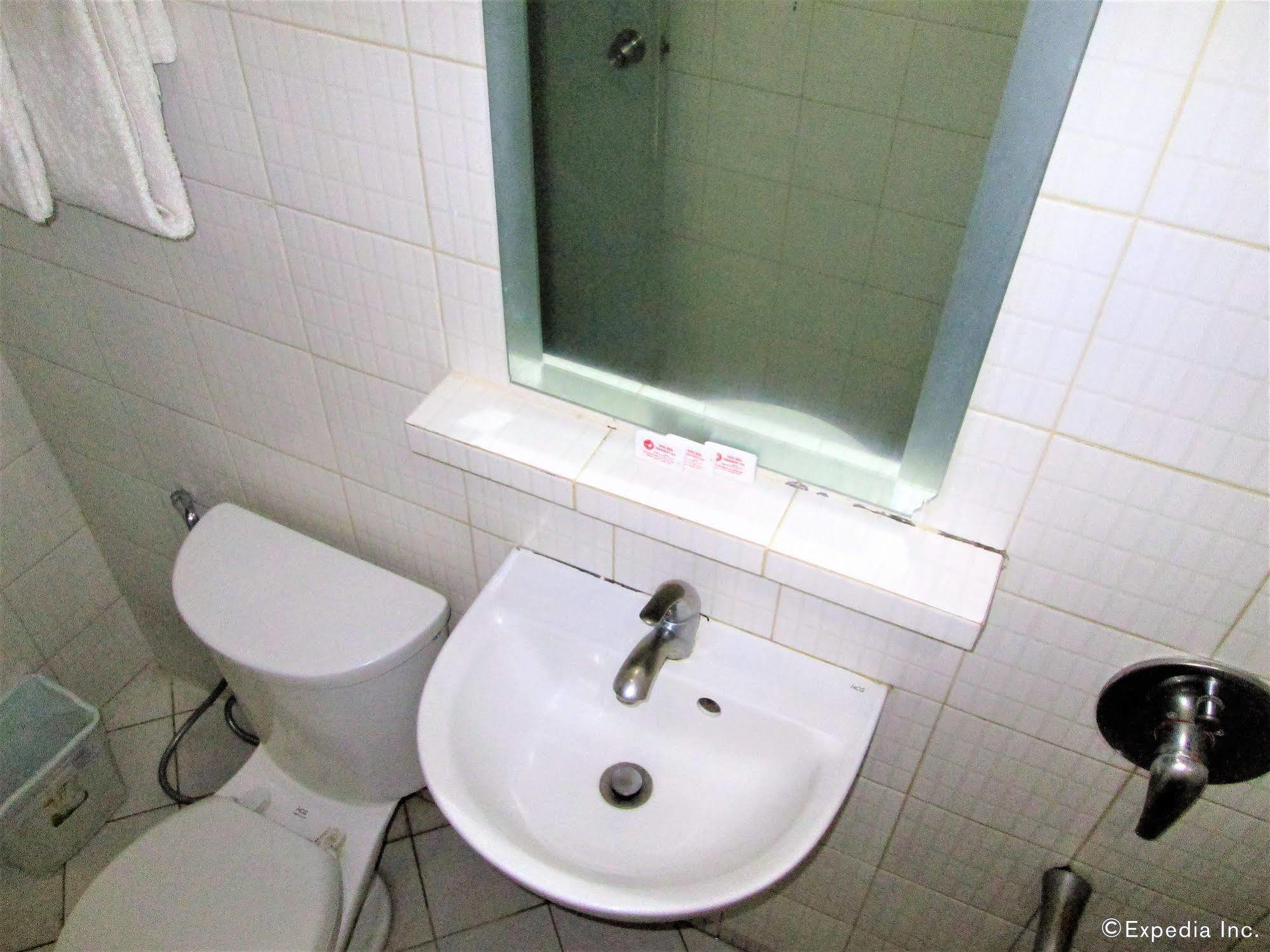 Winmin Transient Inn Cagayan de Oro Esterno foto