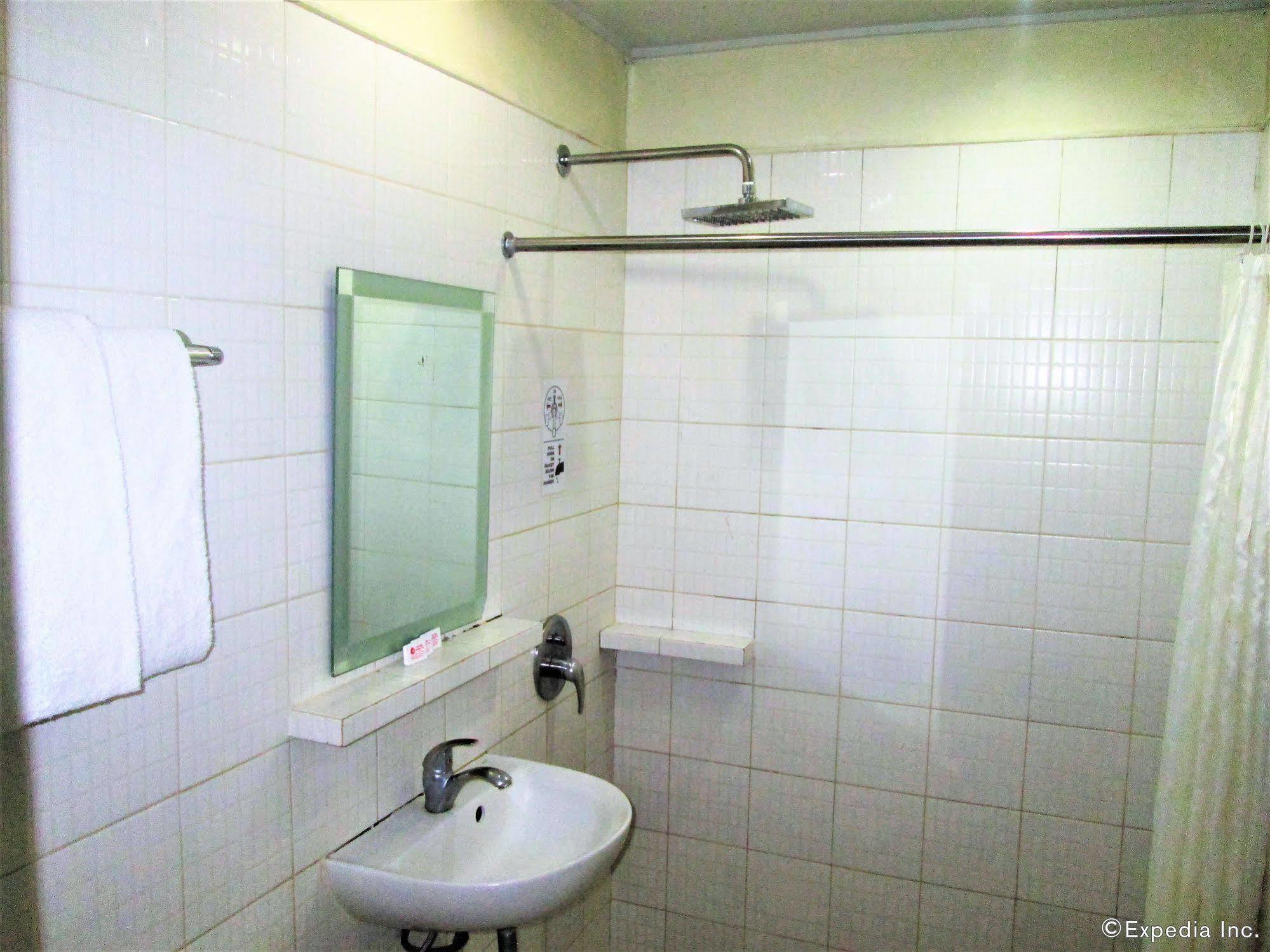 Winmin Transient Inn Cagayan de Oro Esterno foto